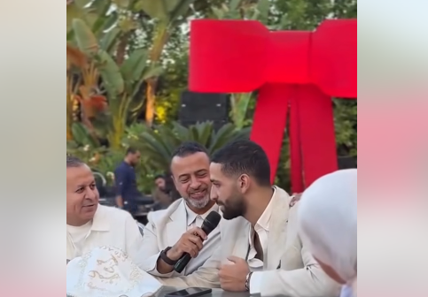 بكاء عريس أثناء عقد قرانه يثير تعاطف السوشيال ميديا