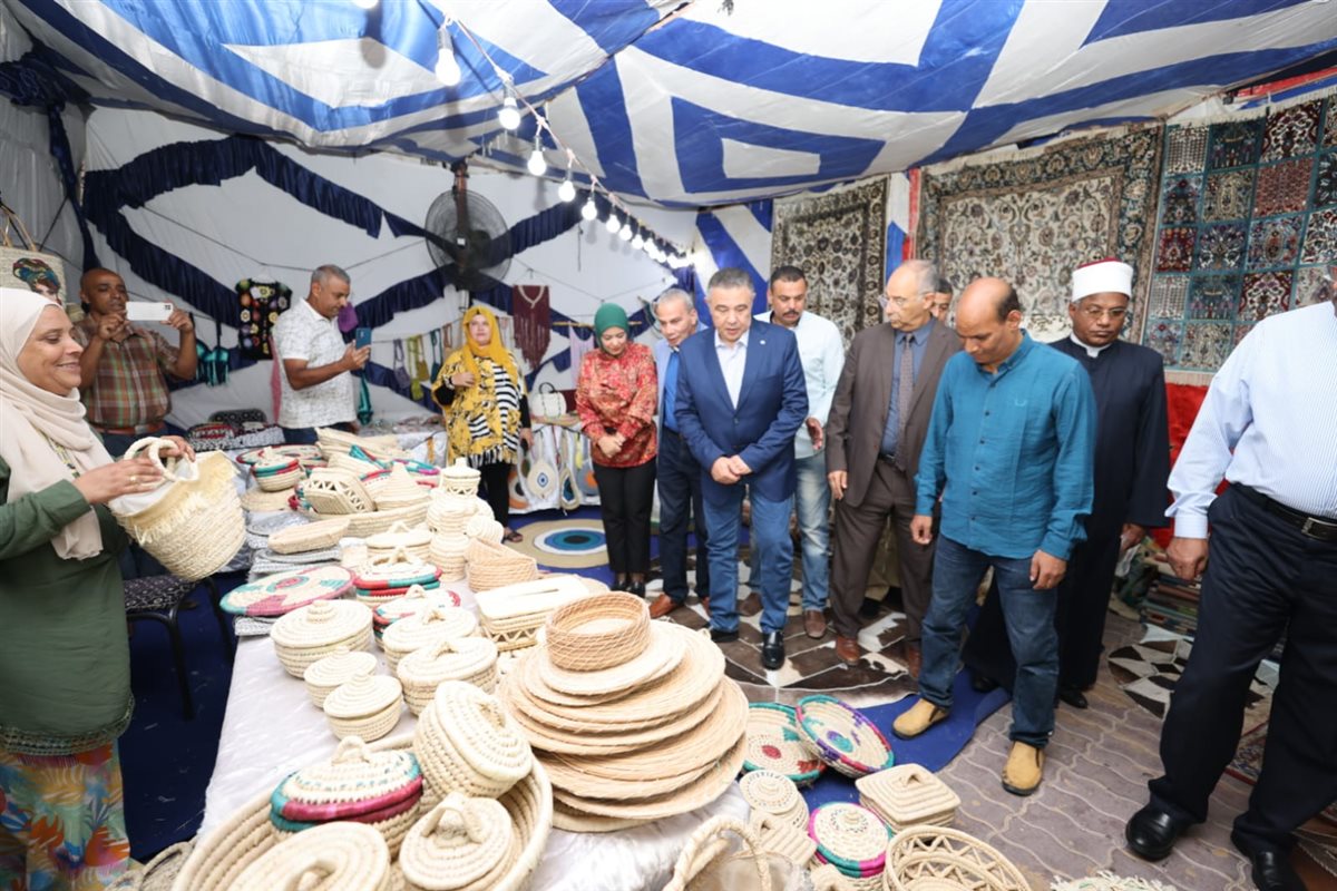 العام الثاني 