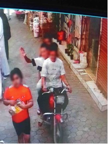 القبض على المتهمين بصفع صغير أثناء سيره بالشارع في كفر الشيخ