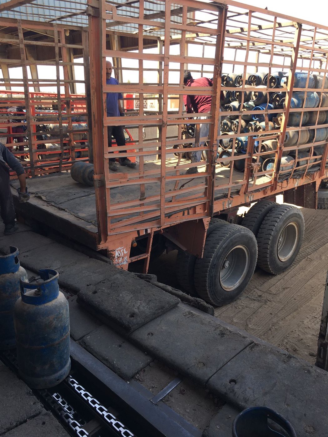 جولة رقابية مفاجئة على محطات تعبئة الغاز بالفيوم