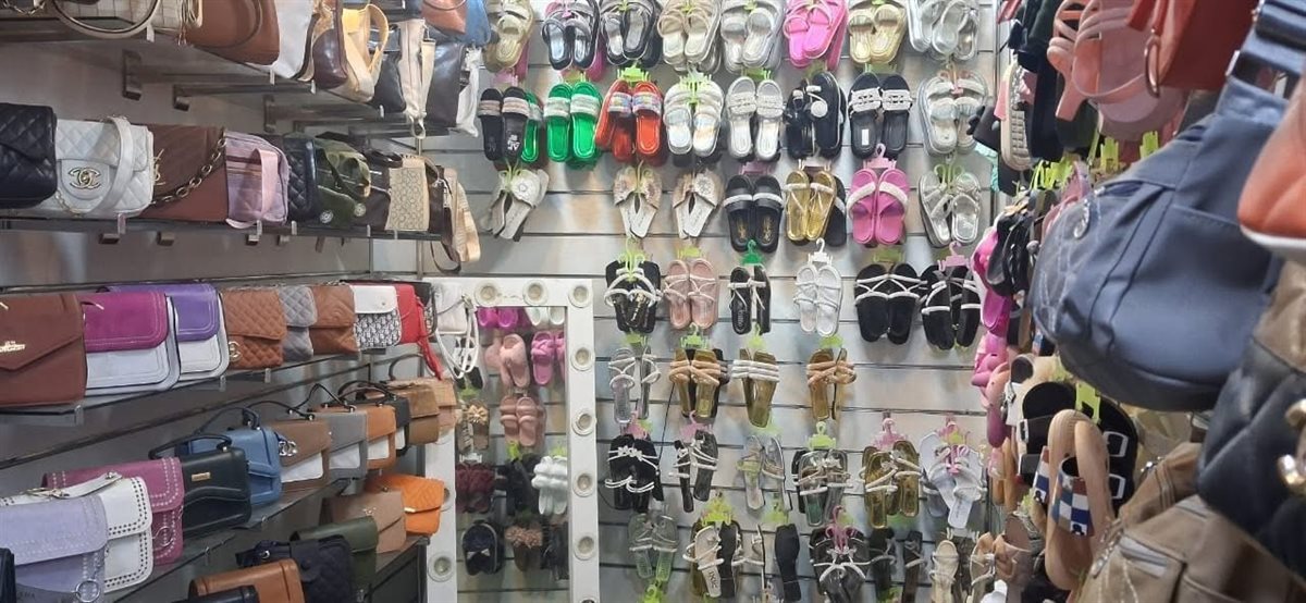 استمرار الأوكازيون الصيفي بالأقصر