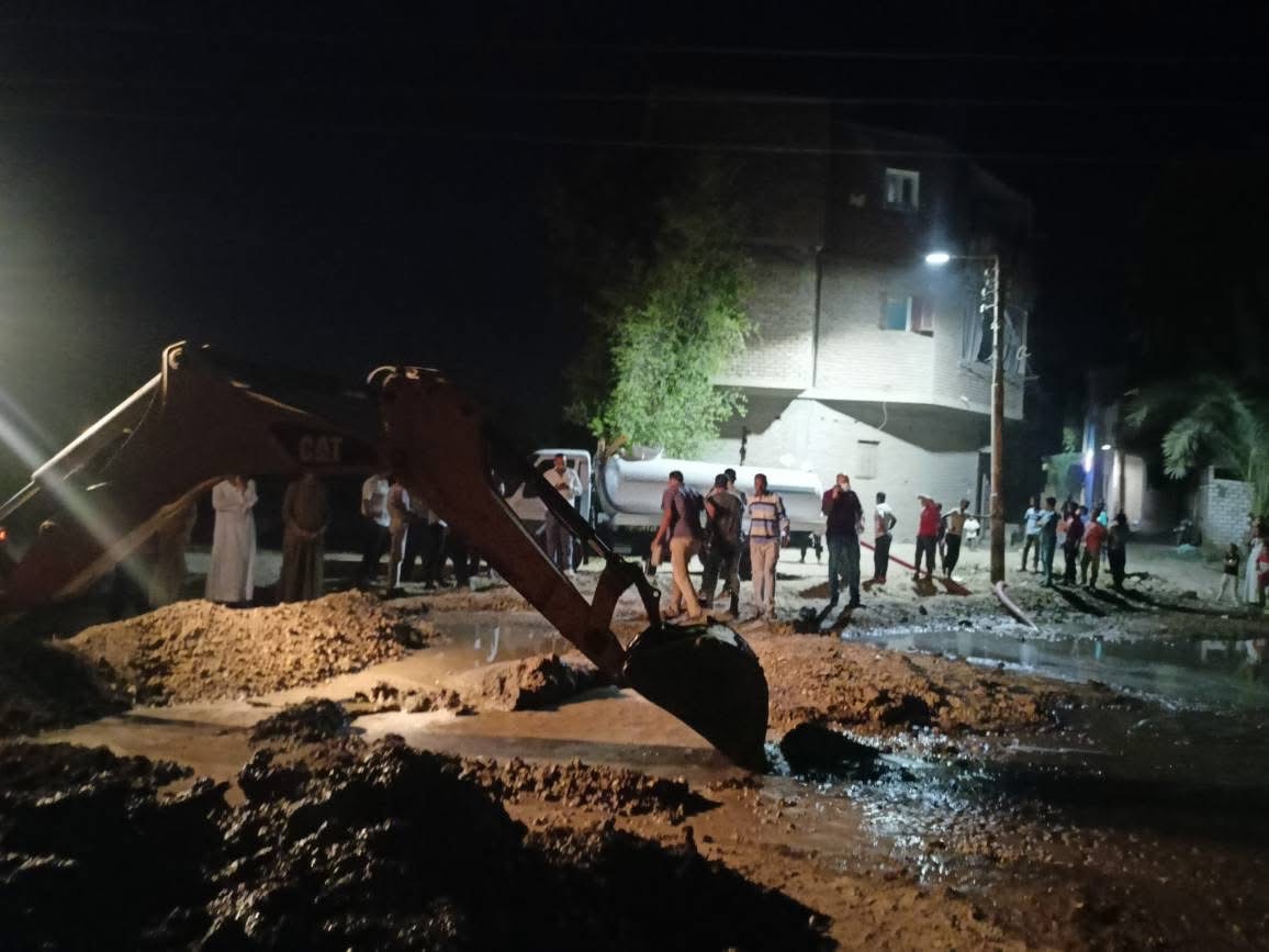 كسر ماسورة صرف بالحبيل 