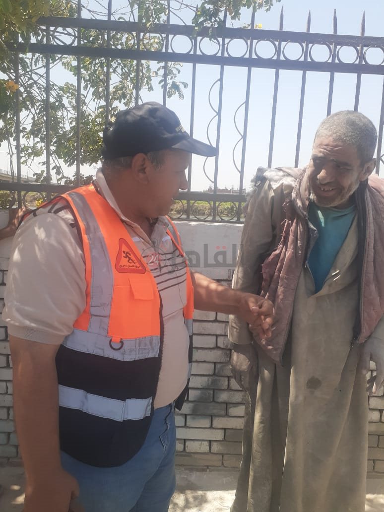 استجابة سريعة من التضامن بالمنوفية لإنقاذ مسن يفترش الطريق بكفر داوود