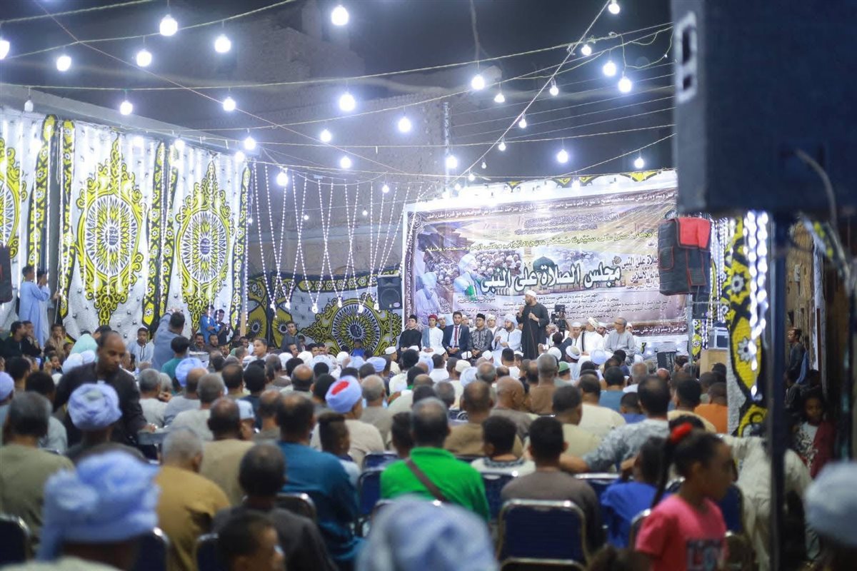 إحتفالات بالمولد النبوي بقرية العضايمة بإسنا