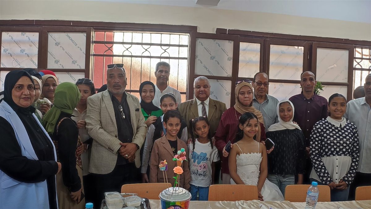 افتتاح منفذ بيع مدرسة الشهيد 