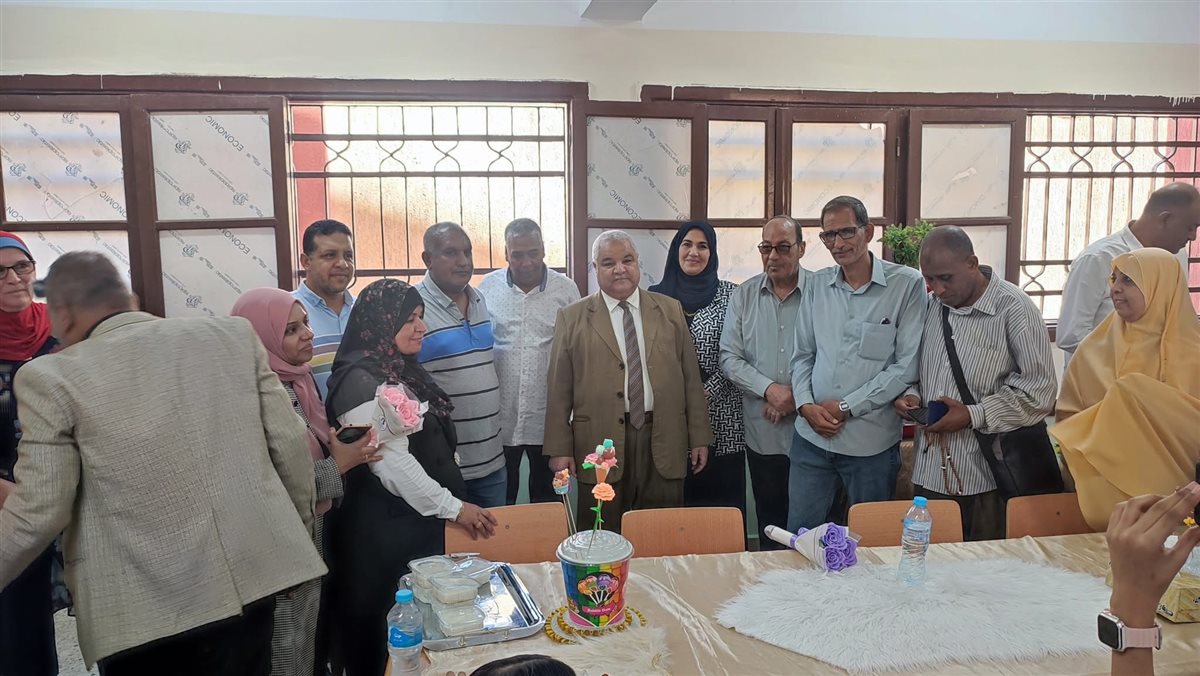 افتتاح منفذ بيع مدرسة الشهيد 