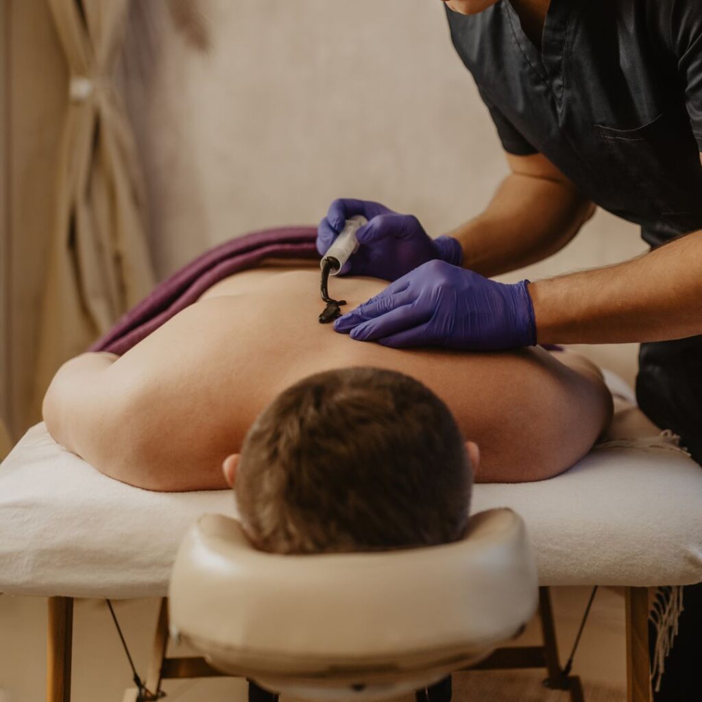 العلاج بالعلق