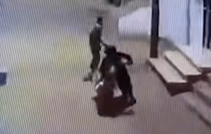 سرقة موتسكل بالسلاح