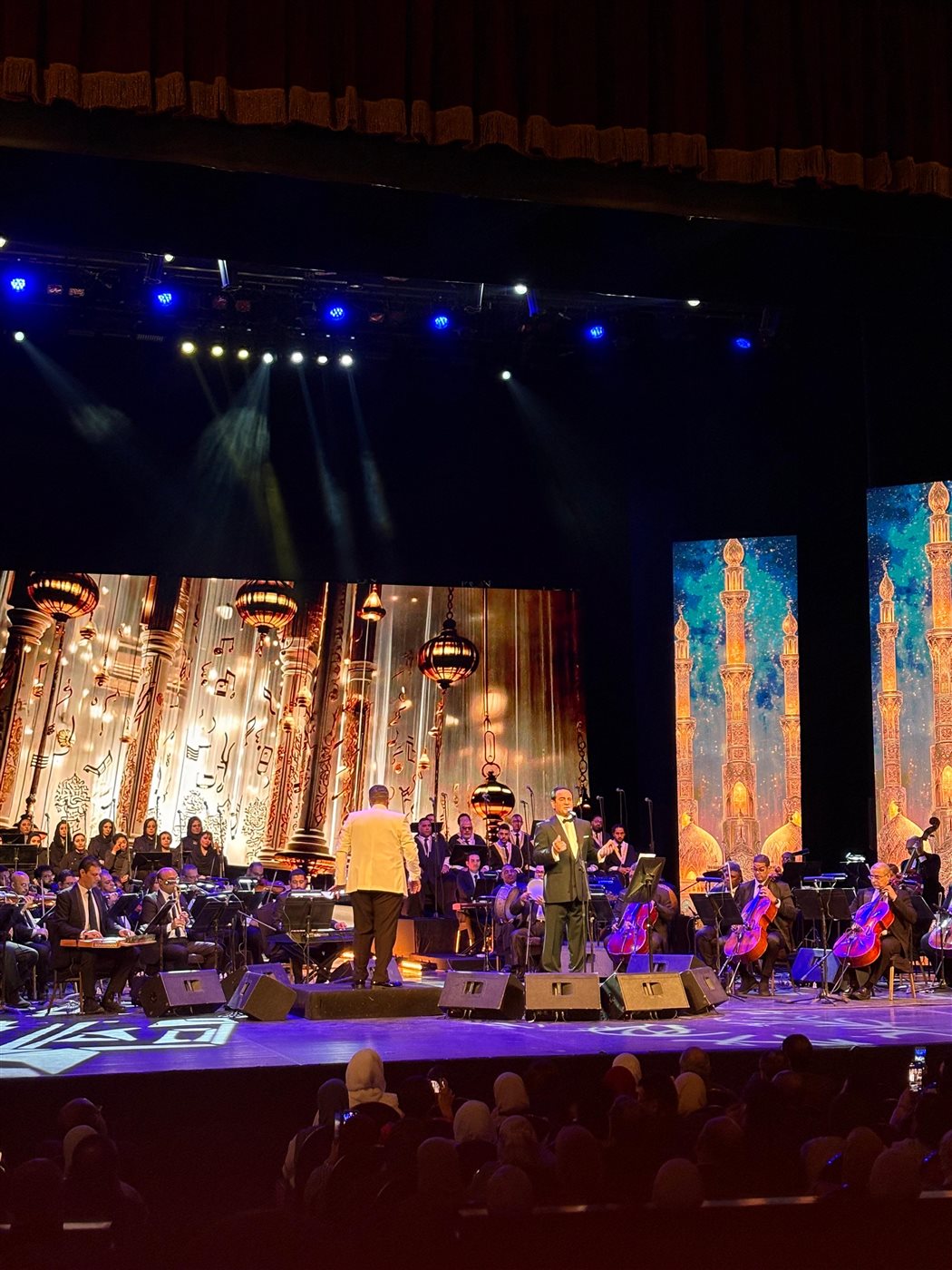 المطرب محمد ثروت