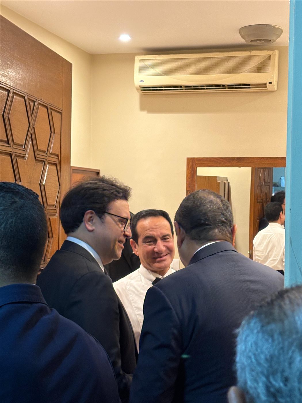 المطرب محمد ثروت