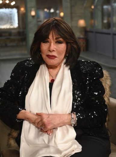 لبني عبد العزيز