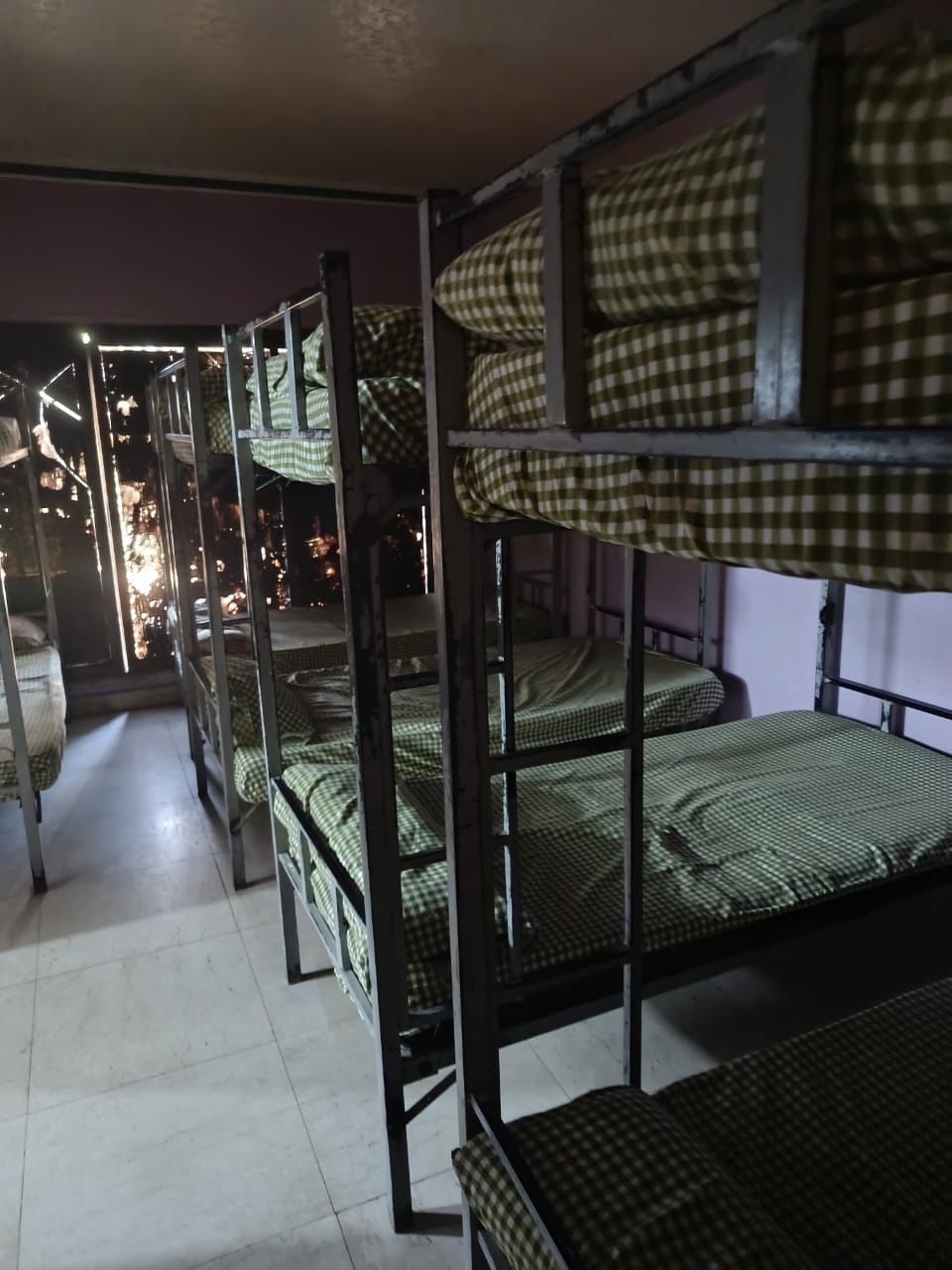 الصحة تغلق 12 مركزًا غير مرخص لعلاج الإدمان في كرداسة