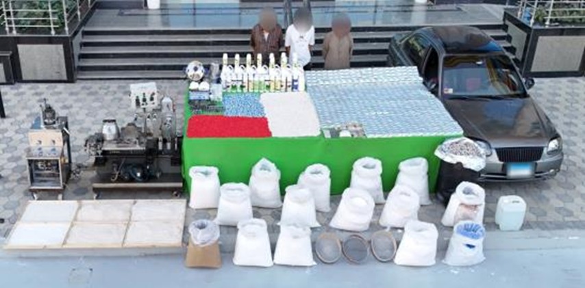 القبض على 3 تجار مخدرات بحوزتهم بضاعة بـ 240 مليون جنيه بالشرقية