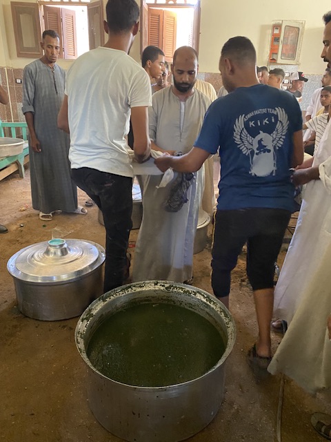 بالملوخية أهالي العقاربة يحتفلون بالمولد النبوي الشريف 