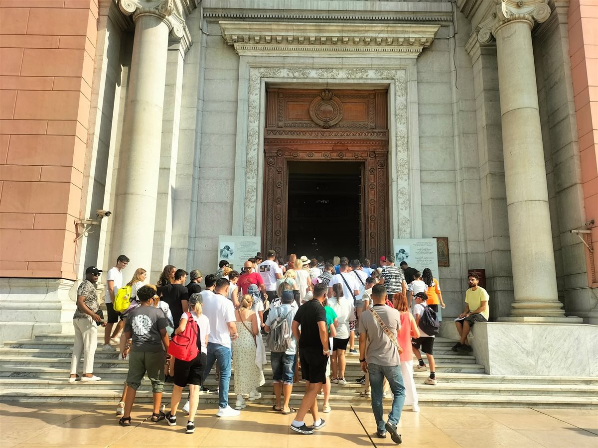 إقبال سياحي على المتحف المصري بالتحرير