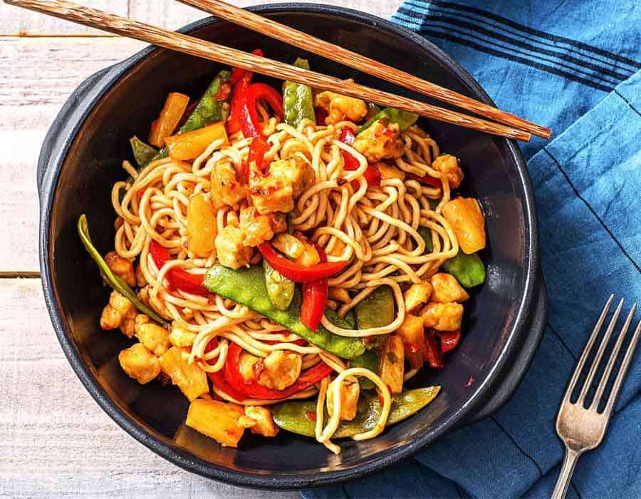 طريقة عمل الاندومي بالخضار