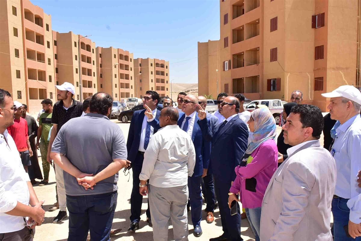 محافظ الأقصر يتفقد عمارات الطود&nbsp;