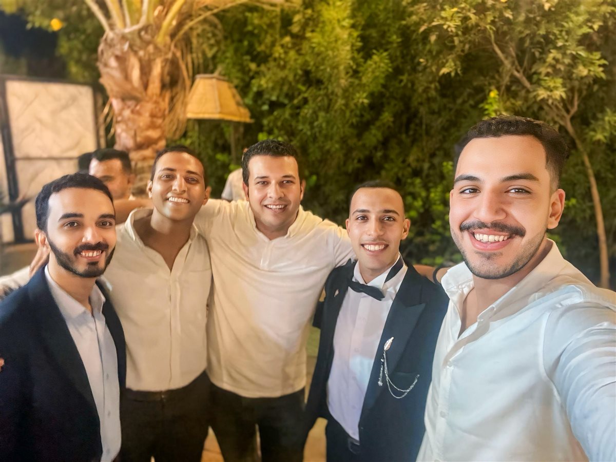 القاهرة 24 يهنئ الزميل عمرو الخولي بمناسبة حفل زفافه