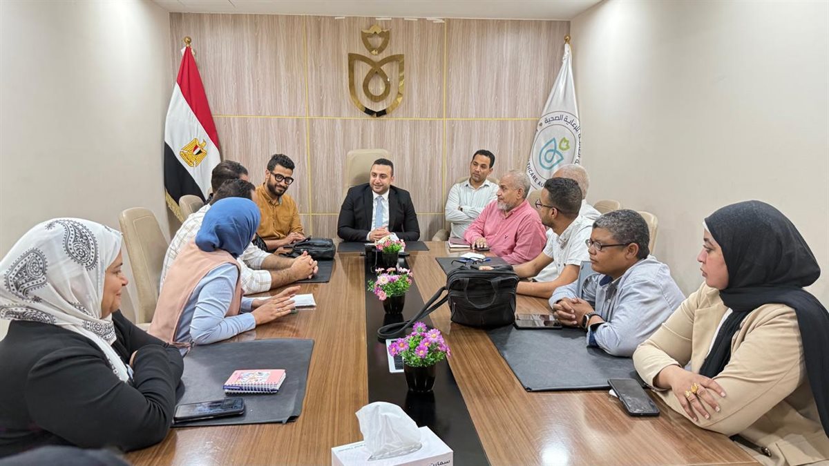 جولة الإعلامين بمبنى هيئة الرعاية والمجمع الطبي 