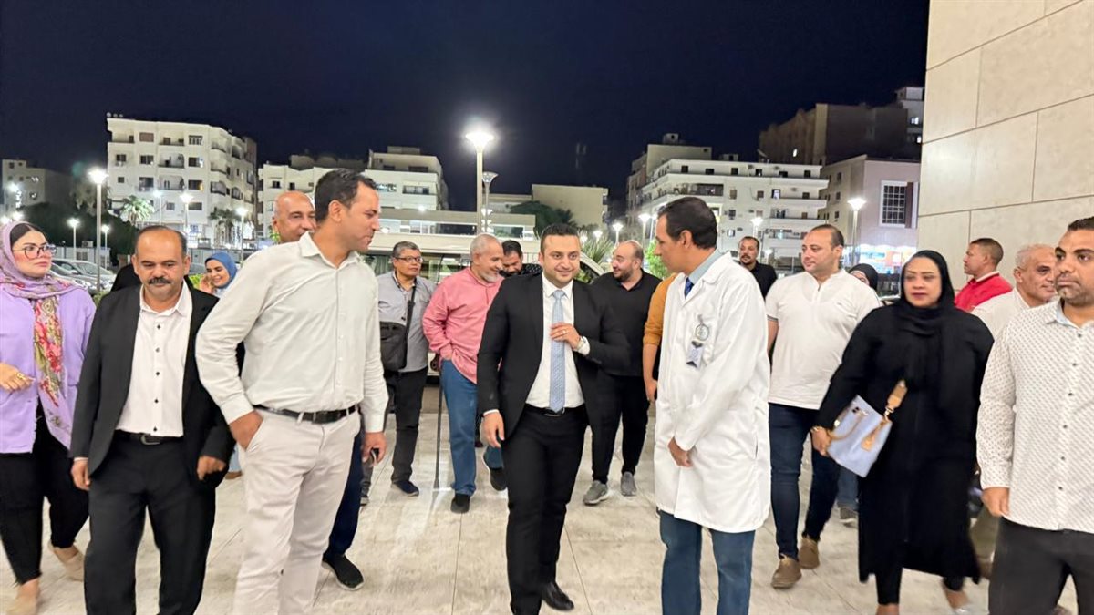 جولة الإعلامين بمبنى هيئة الرعاية والمجمع الطبي 