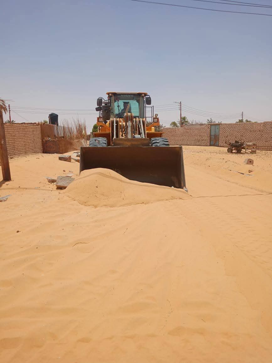 ازالة الرمال المتحركة من قري الاربعين