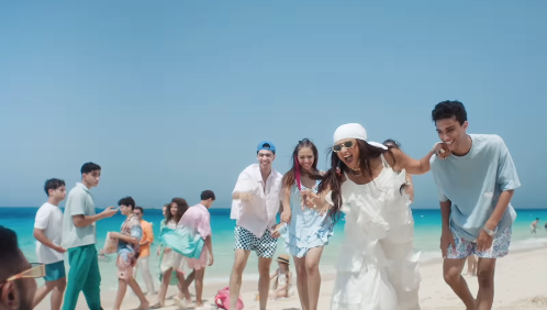 إعلان ياسمين عبد العزيز وأحمد سعد