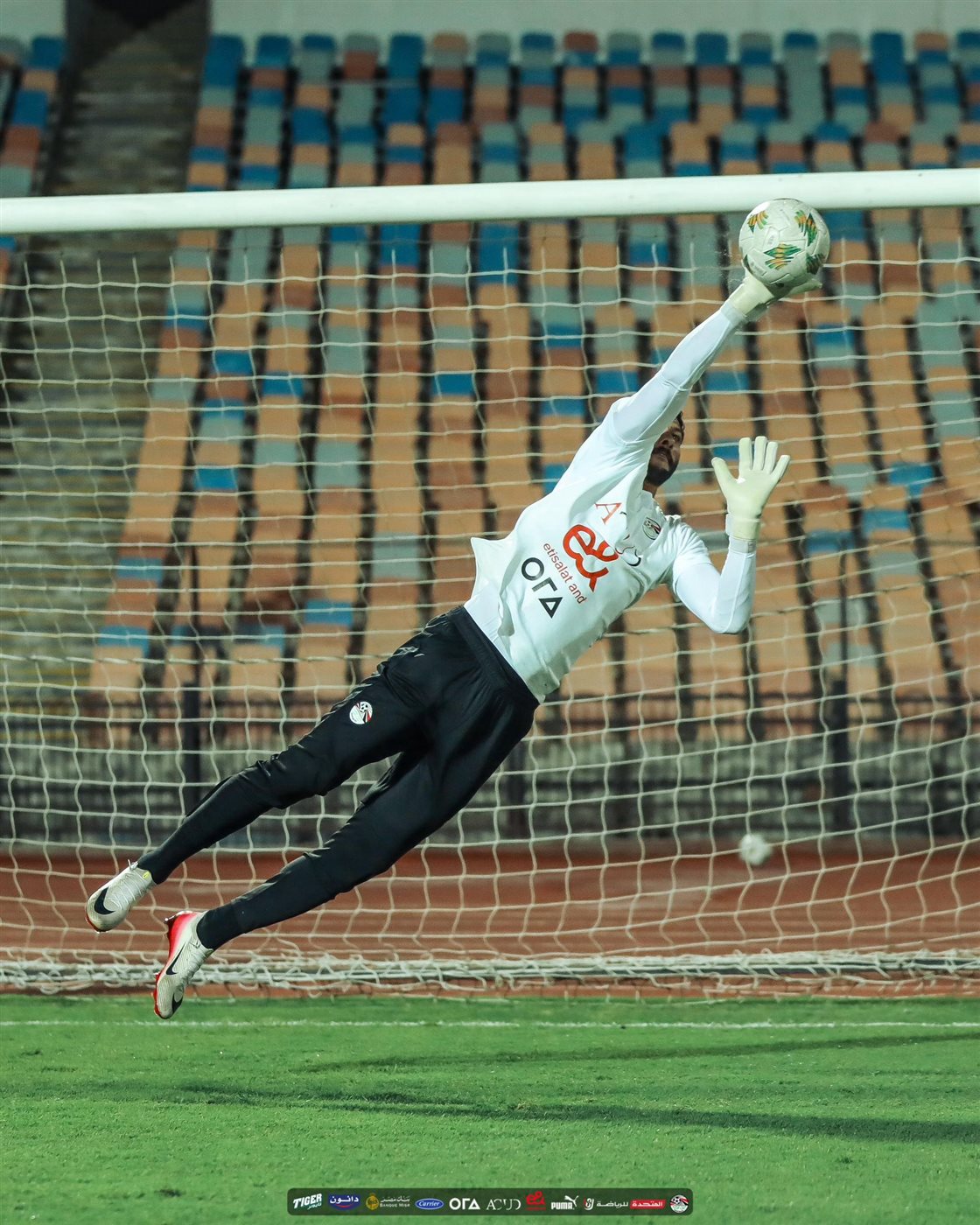 محمد الشناوي في مران منتخب مصر 