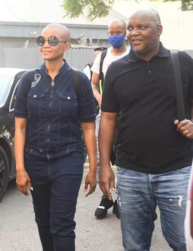 المدرب الجنوب إفريقي بيتسو موسيماني ووكلة اعماله 