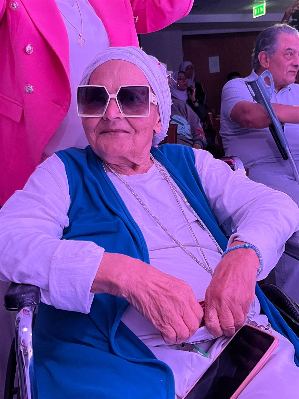 نقابة المهن التمثيلية برعاية أشرف زكي تنظم احتفالية إنسانية بدار كبار الفنانين<br> 