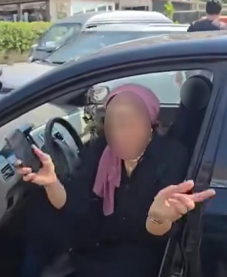 الأمن يفحص فيديو مشاجرة بين سيدتين وسائق متوسيكل بمصر الجديدة