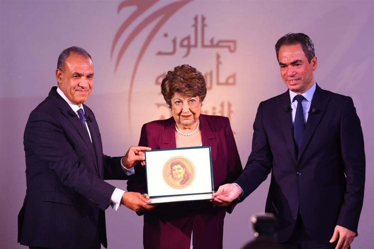 منح وسام ماسبيرو لإيناس جوهر