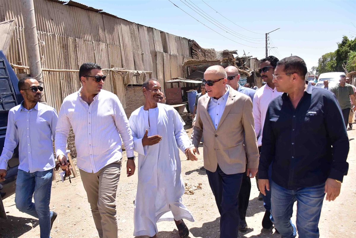 محافظ الأقصر وجولة في إسنا