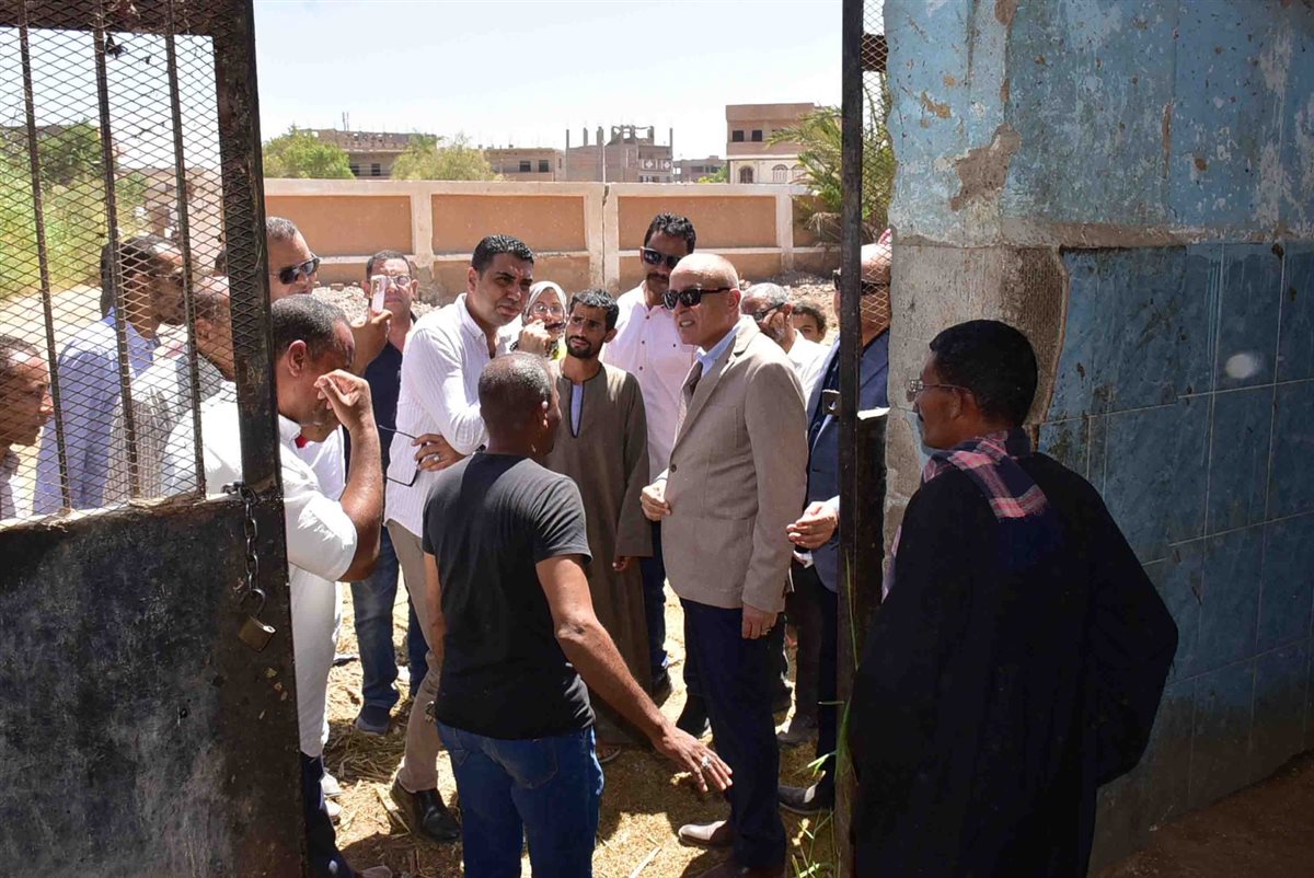 محافظ الأقصر وجولة في إسنا