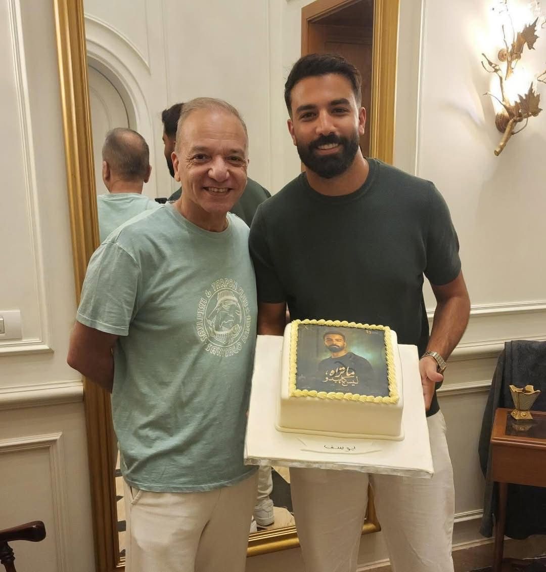 حازم إيهاب يحتفل بنجاح حكاية هند إحدى حكايات مسلسل ما تراه ليس كما يبدو 