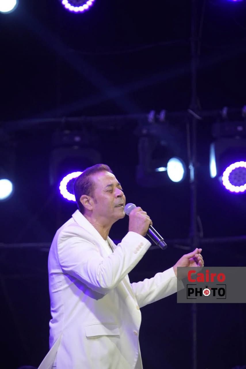 مدحت صالح يتألق في حفله بمهرجان مراسي ليالي مراسي رفقة المايسترو عمرو سليم