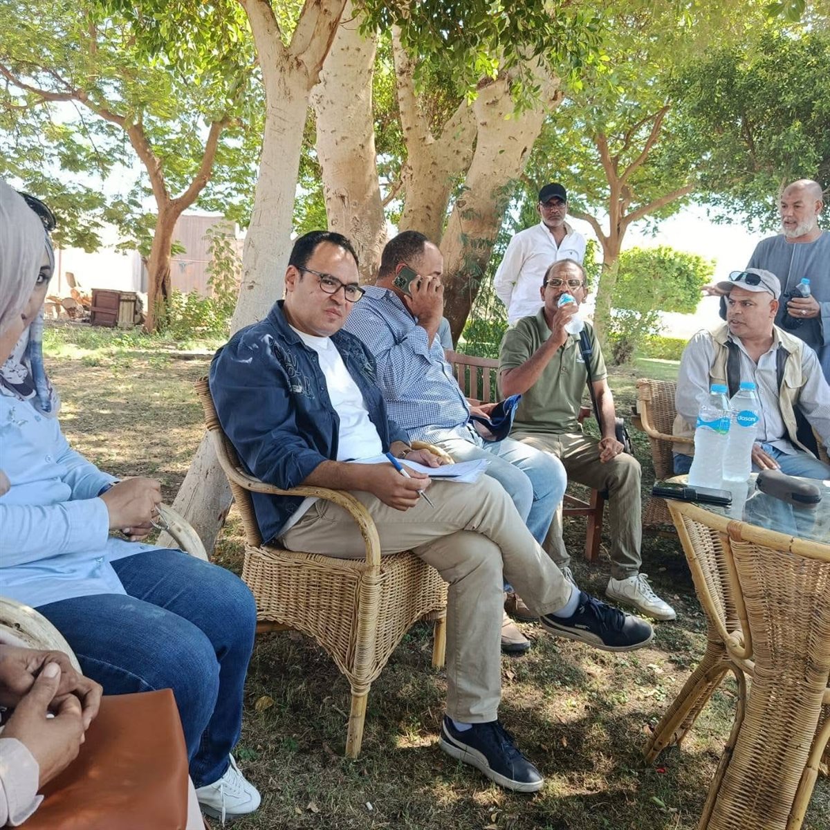 اجتماع مدير عام آثار الأقصر والمرممين 