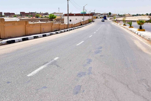 محافظ الأقصر يتفقد المسار السياحي 