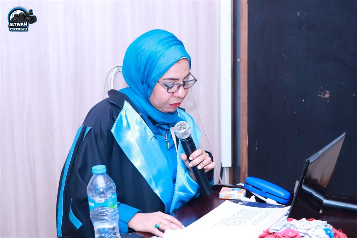 الباحثة هناء خليل تحصل على الدكتوراه