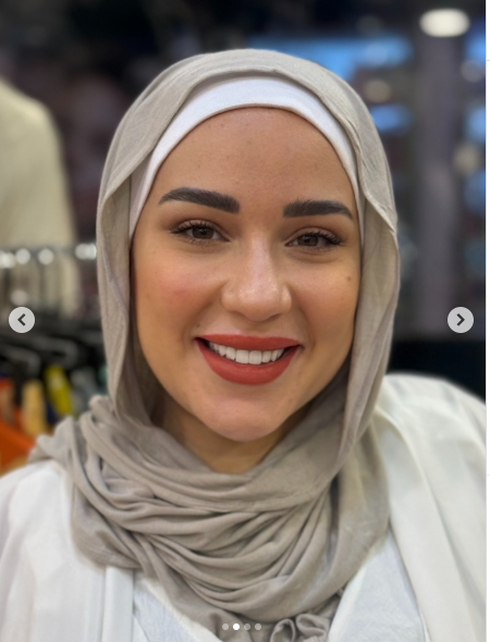 اسما شريف منير ترتدي الحجاب