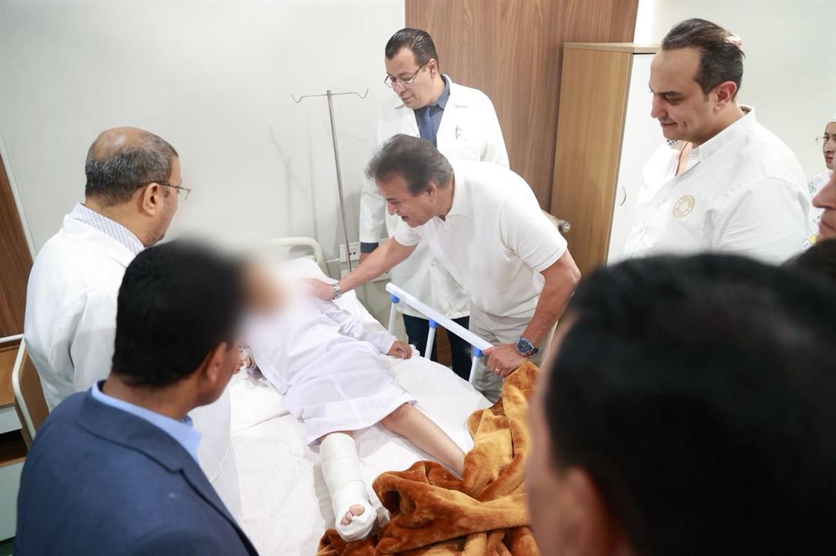 وزير الصحة خلال جولته