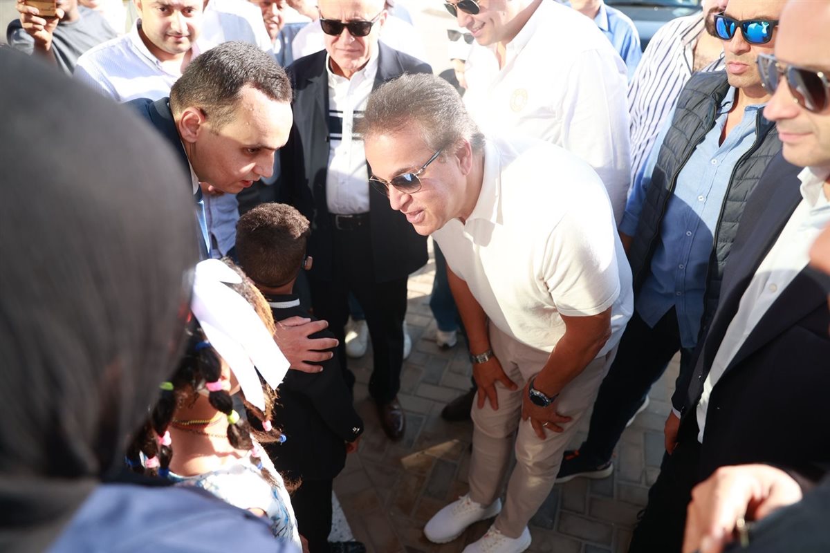 وزير الصحة خلال جولته