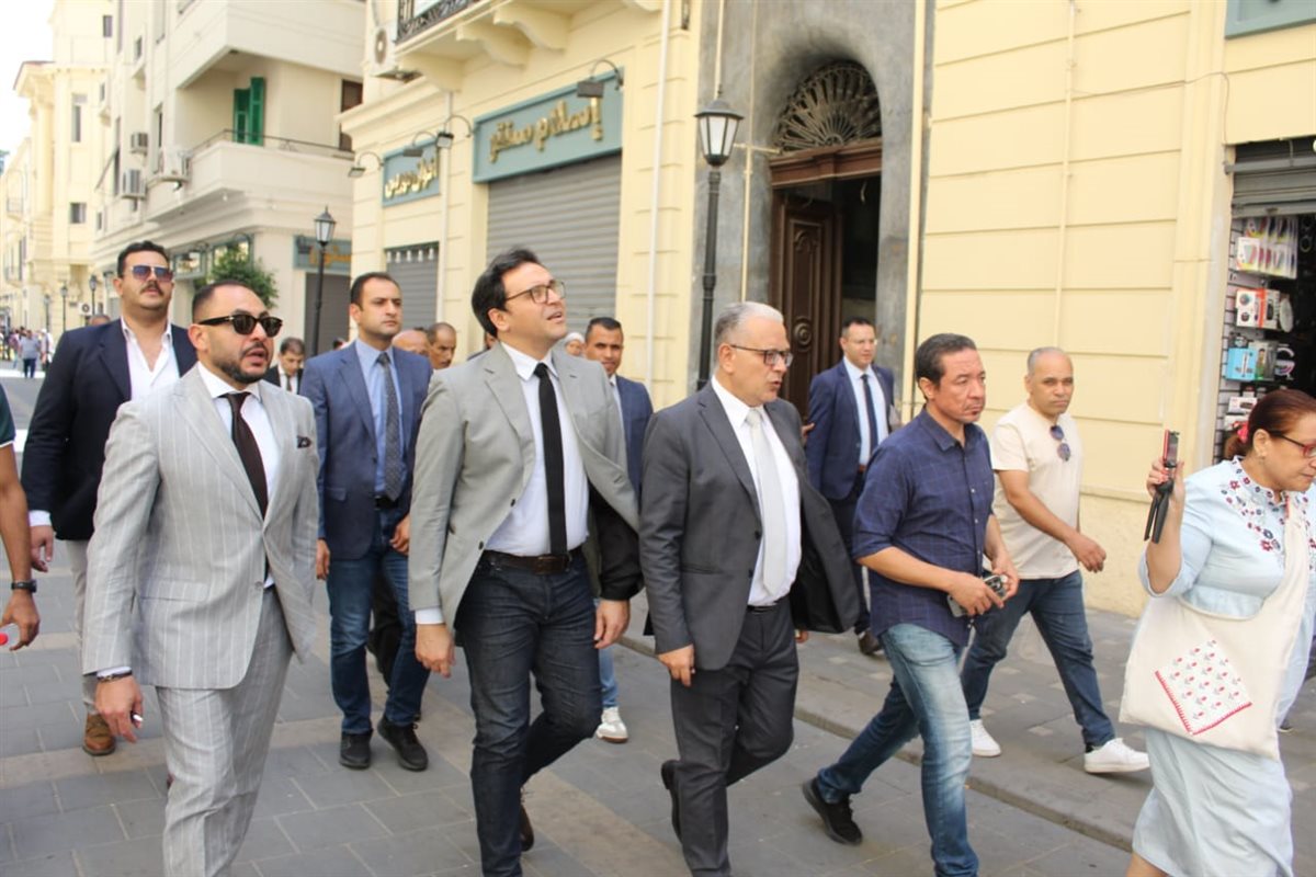 الوزير يتفقد شارع النبي دانيال