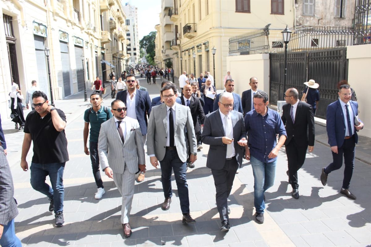 الوزير يتفقد شارع النبي دانيال