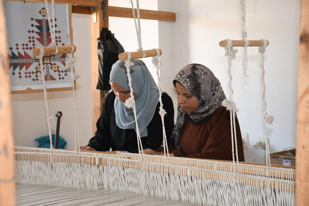 فصول تدريب  مهني  وتمكين اقتصادي للسيدات للهيئة العامة لمحو الأمية وتعليم الكبار 