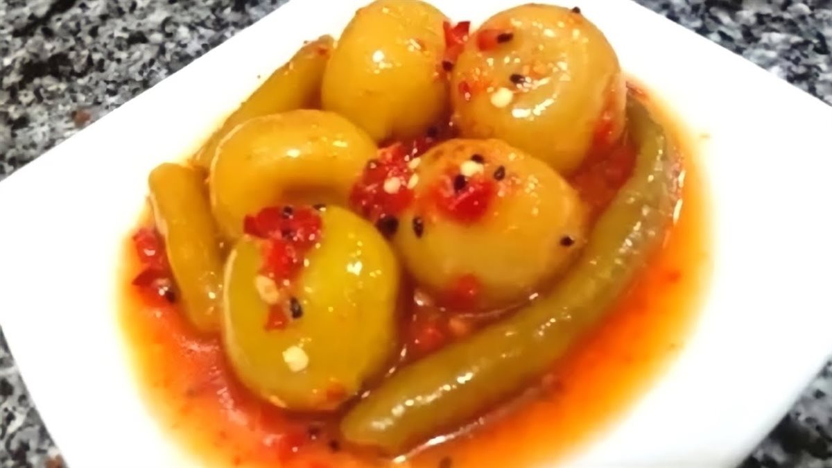 طريقة عمل الليمون المخلل المسلوق بالفلفل الأحمر