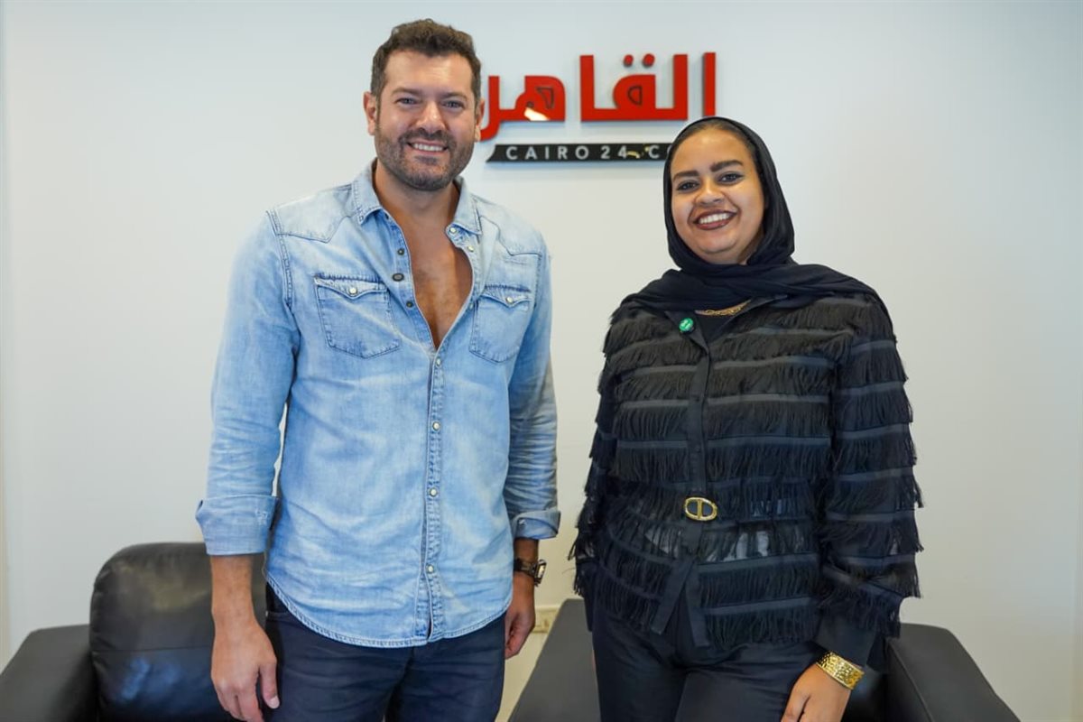 النجم عمرو يوسف يحتفل بنجاح فيلم درويش في القاهرة 24