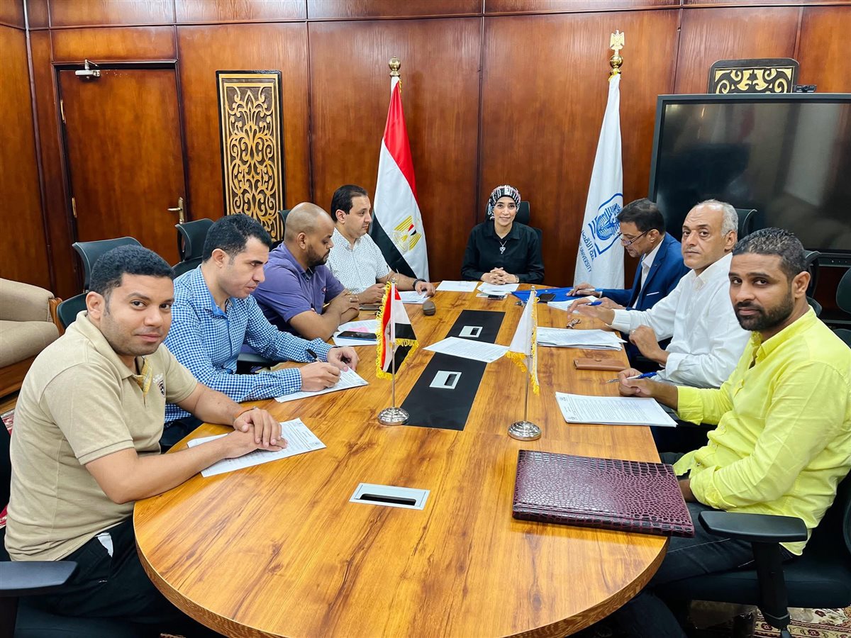 إجتماع جامعة الأقصر 