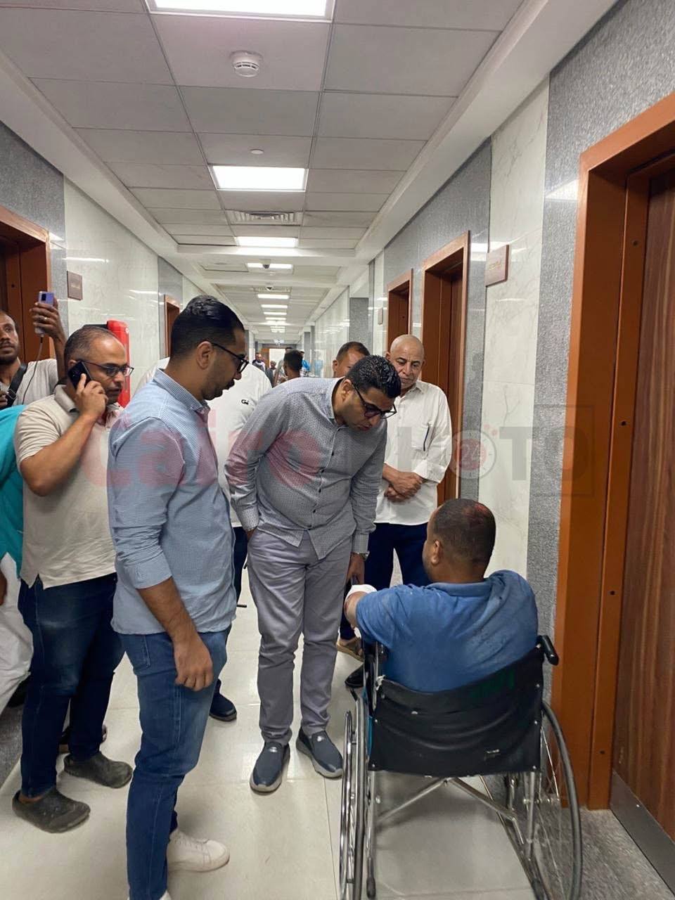 نائب محافظ الأقصر يتفقد المصابين