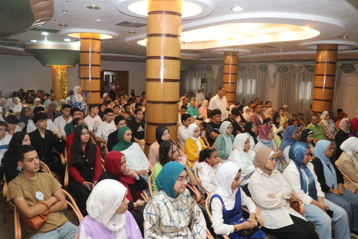 جانب من الندوة 