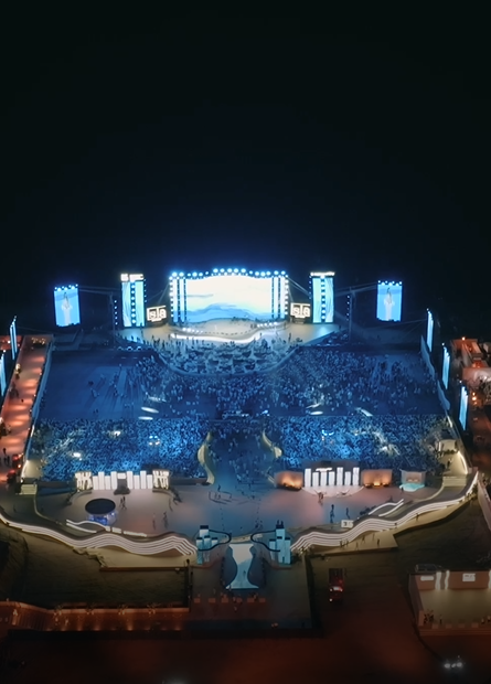 ليلية Isla تشعل المنصورة الجديدة عاصمة الساحل الشرقي احتفالًا بإطلاق المرحلة الثانية 